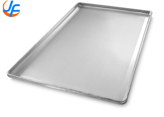 RK Bakeware 中国 食品サービス 42465 商業 32 模具 グラス アルミニ化 鋼 クラスタ ホットドッグ パン